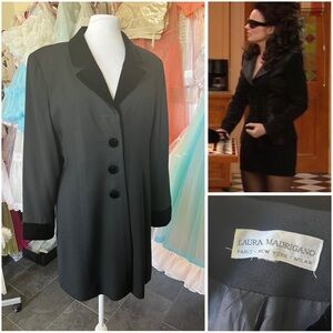Laura Madrigano 💗vintage 90s black blazer mini dress velvet collar and cuffs